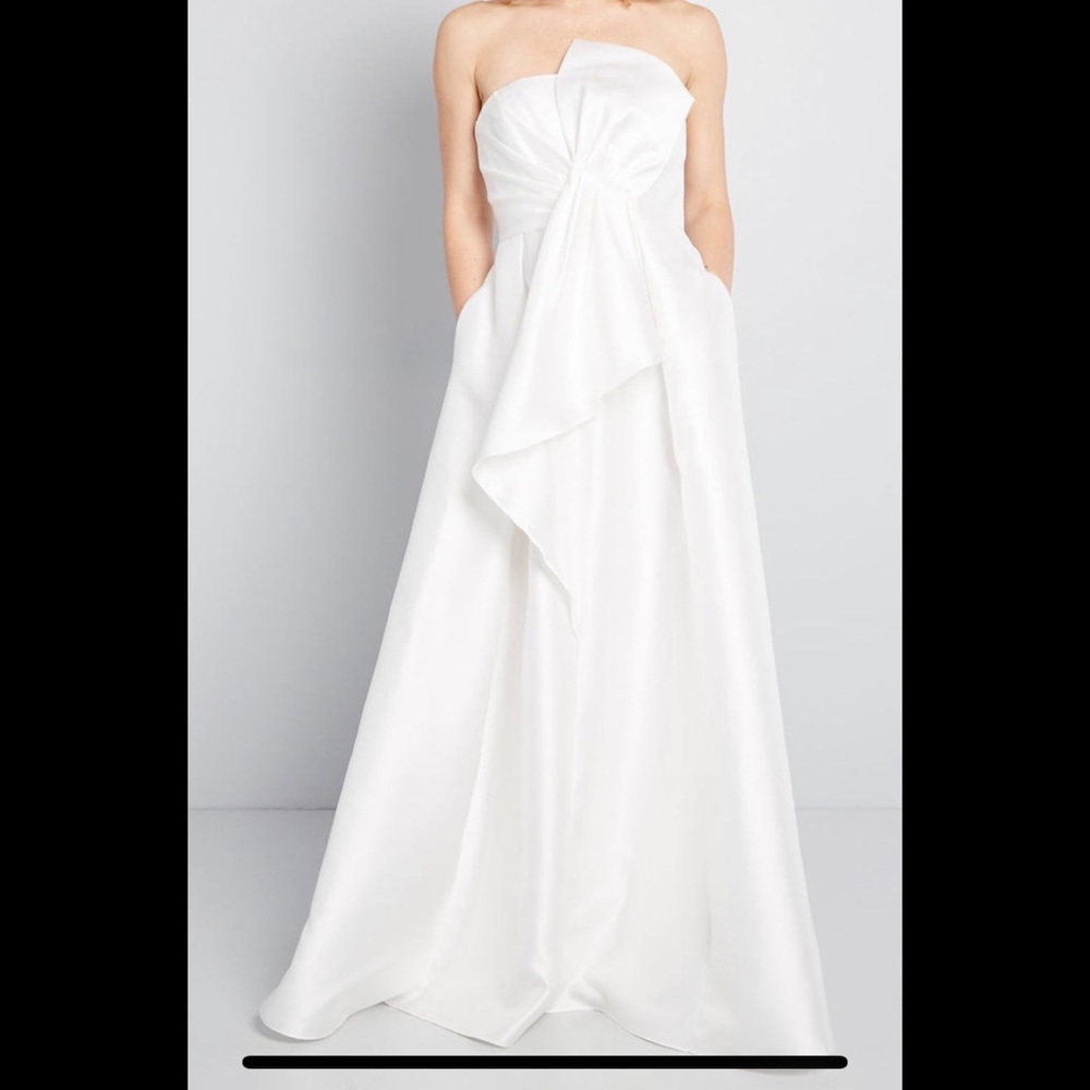 Adrianna Papell Formal/ Wedding Dress